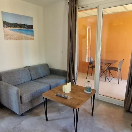 T2 4 Personnes De Vacances Avec 3 Piscines Les Hameaux De Saint Cyprien De Porto-vecchio Lägenhetshotell Lecci