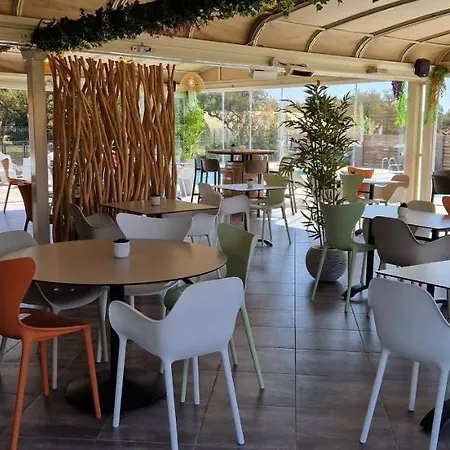 Lägenhetshotell T2 4 Personnes De Vacances Avec 3 Piscines Les Hameaux De Saint Cyprien De Porto-vecchio Lecci