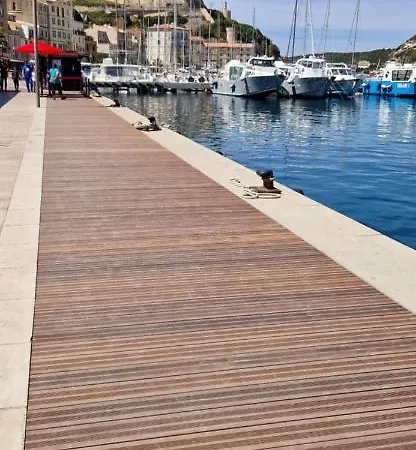 T2 4 Personnes De Vacances Avec 3 Piscines Les Hameaux De Saint Cyprien De Porto-vecchio